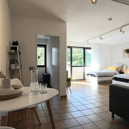 Westfalio - Small With Balcony Apartment