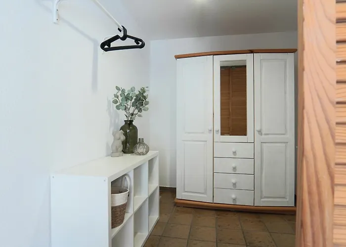 Westfalio - Small With Balcony Apartment